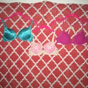 3 Victoria secret bras 34B